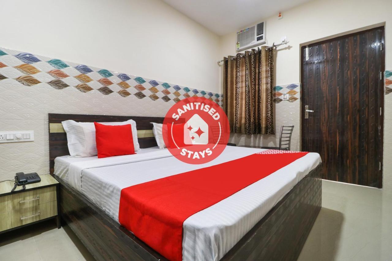 Oyo 49095 Hotel K Fort Abadpura Ngoại thất bức ảnh